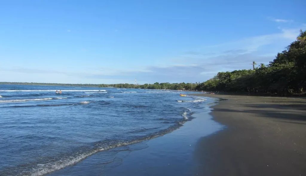 Playa Negra